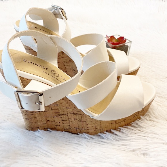Chinese Laundry | White Leather Platform Wedge Strap Sandals heels women’s 7 - Picture 2 of 7